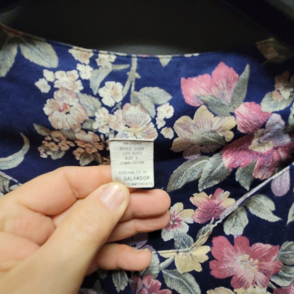 NY & Co. Vintage CottageCore Floral dress Size XS Fit Flare Rolled cuff sleeve - Picture 4 of 8